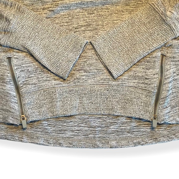 90 DEGREE by Reflex | Athletic Grey Sweater | Activewear & Yoga Apparel - Picture 9 of 9